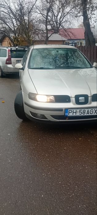 Vând Seat an 2003 motor 1.6
