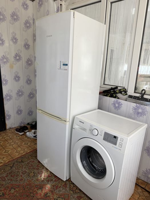 Продам Холодильник с Машинкой