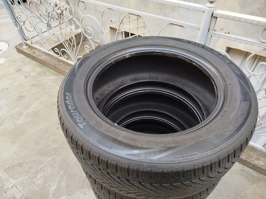 235 55 R17 Shina Turadour