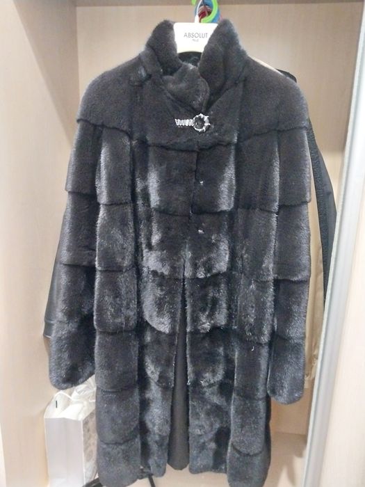 Продам шубу норковую