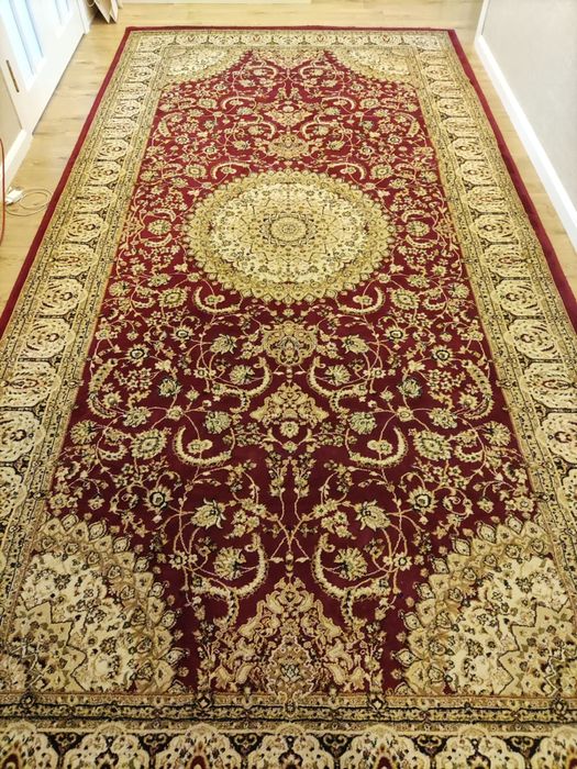 Ковер 2х4м в отличном состоянии