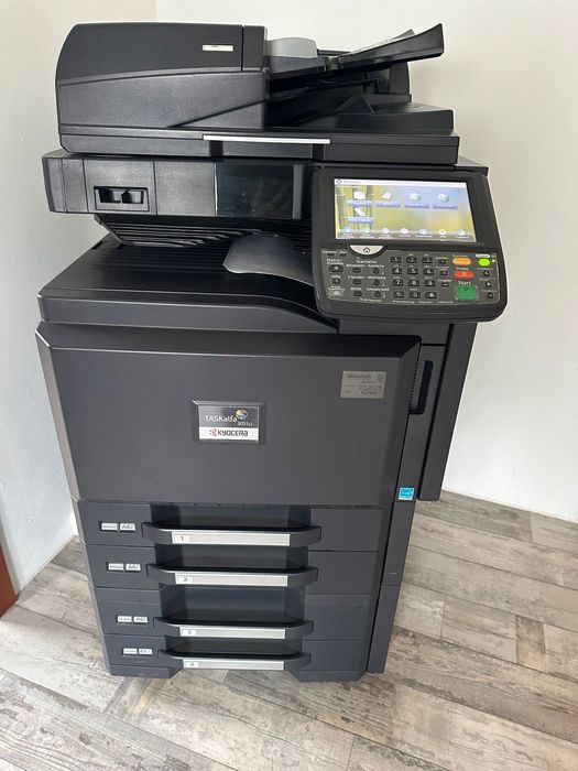 Multifunctionala imprimanta laser taskalfa A3 color Kyocera 3051ci