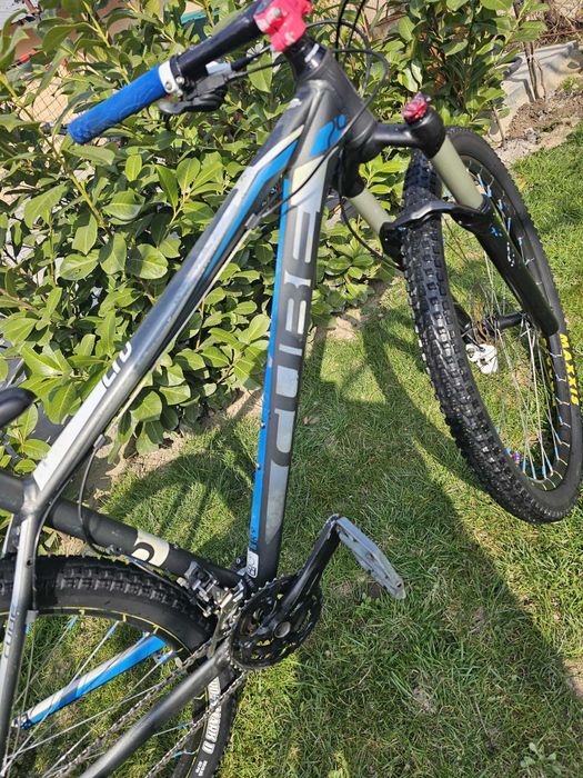 Bicicleta CUBE Cross Country LTD Series