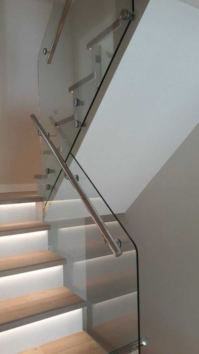 Balustrada de sticla securizata