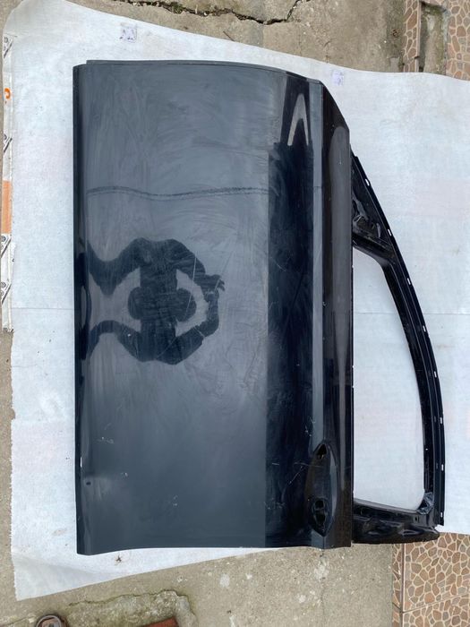 Ușă stânga față bmw f10.