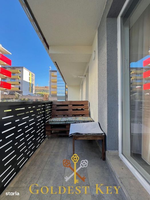Apartament modern cu 2 camere semidecomandate, balcon si parcare!