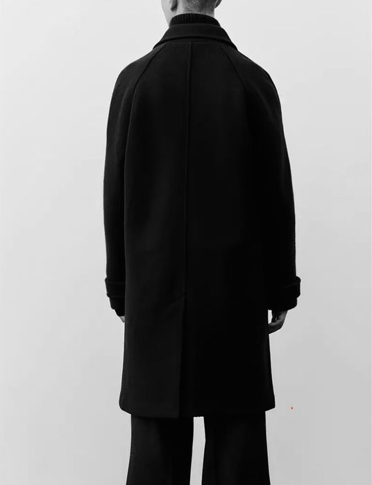 Кожанный пальто.