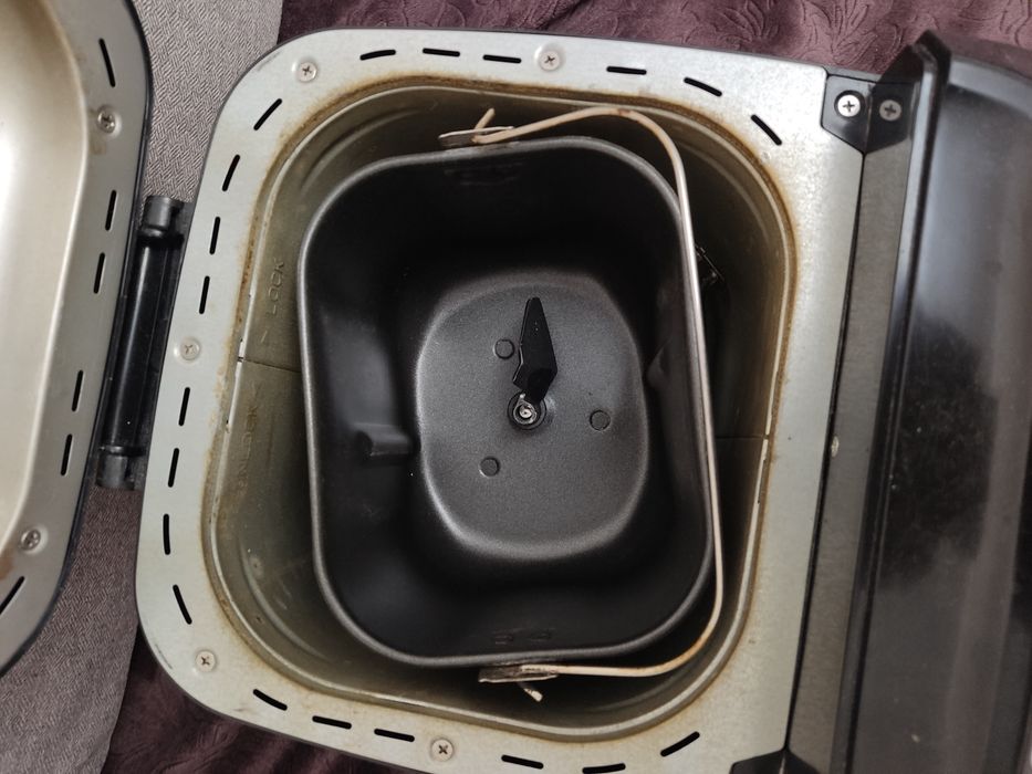 Хлебопечка Редмонд