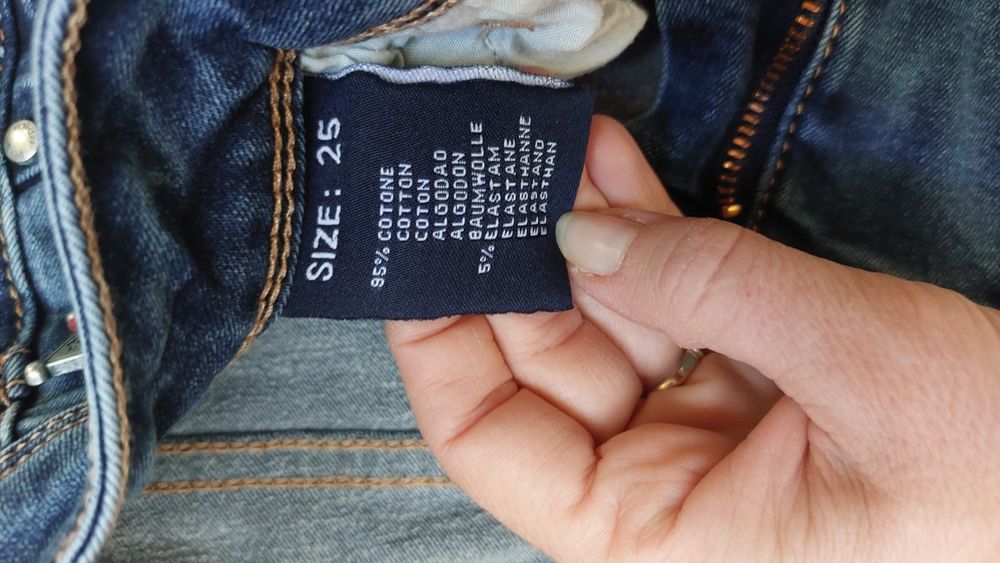 Дамски дънки черни и сини