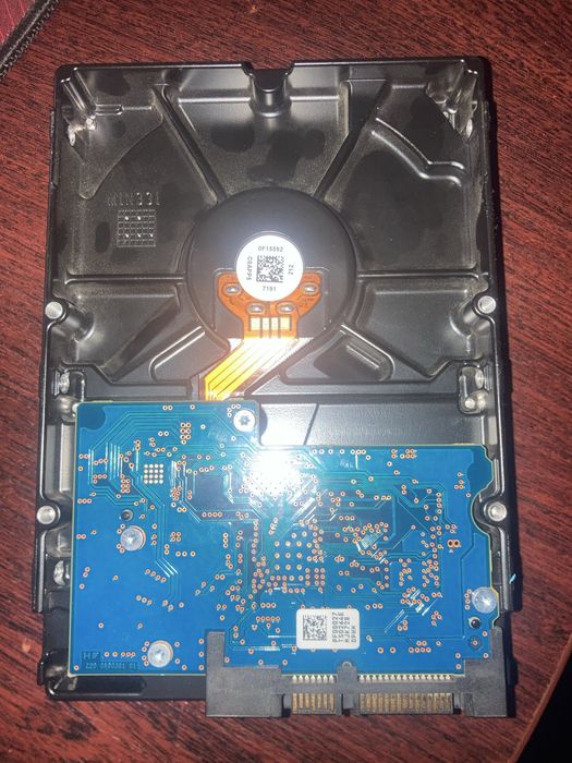 Жеский диск HDD 1 tb