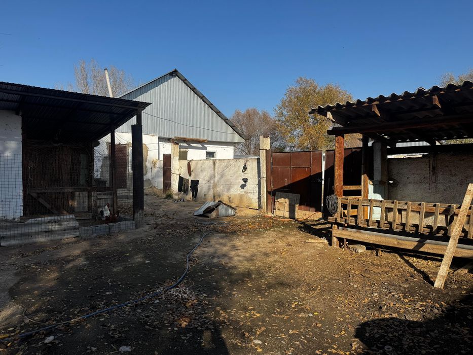 Продам дом с базой в жаркенте