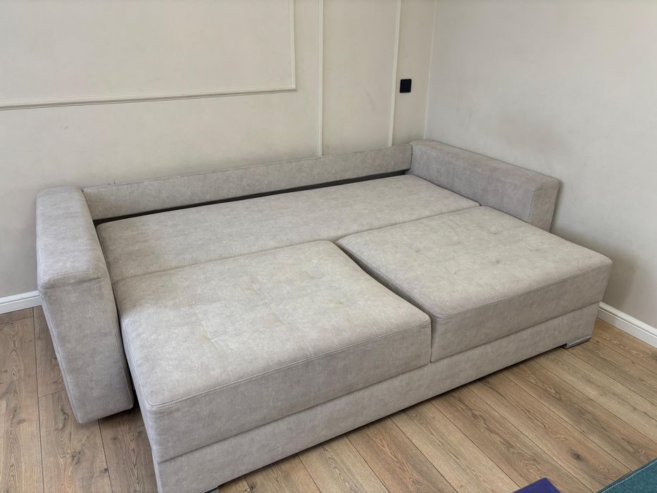 Продаю диван срочно