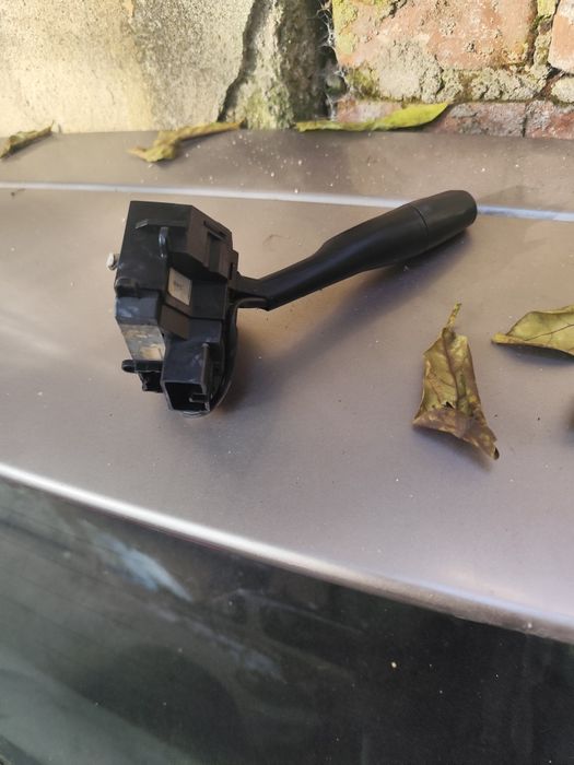 Лост за фарове и ми гадже за mitsubishi space runner