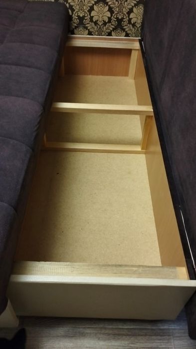 Продам диван б/у, в отличном состоянии.