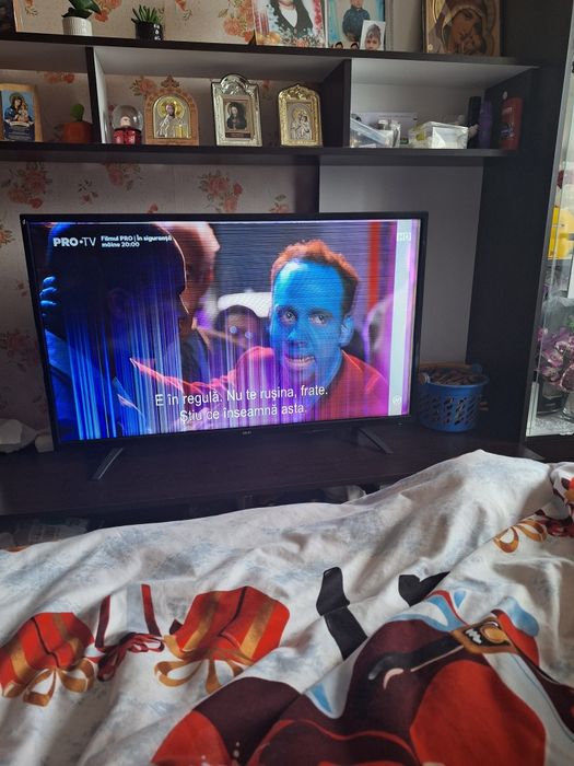 Vand smart tv  AKAI.