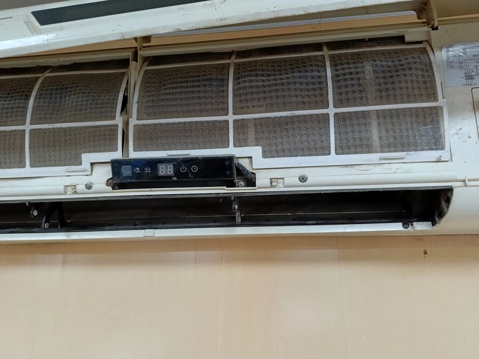 Чистка и ремонт сплит- систем.