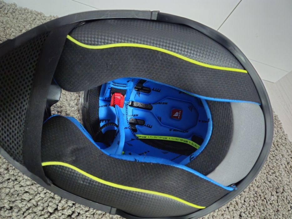 Casca moto MT Helmets marimea M