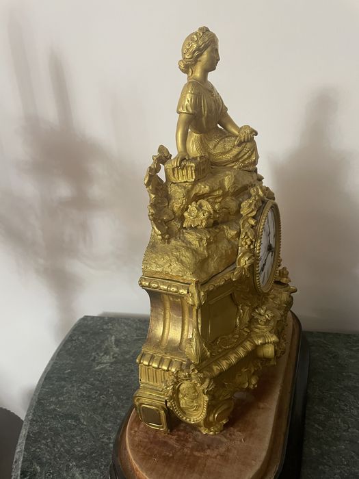 Ceas bronz dore  aurit , Autentic pret 1200€