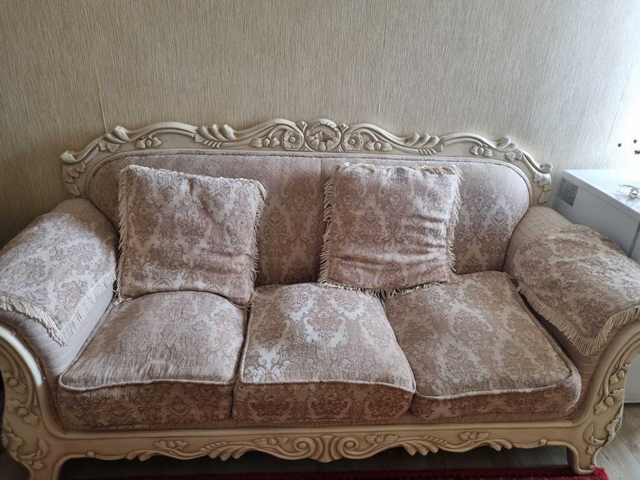 Диваны, мягкий уголок