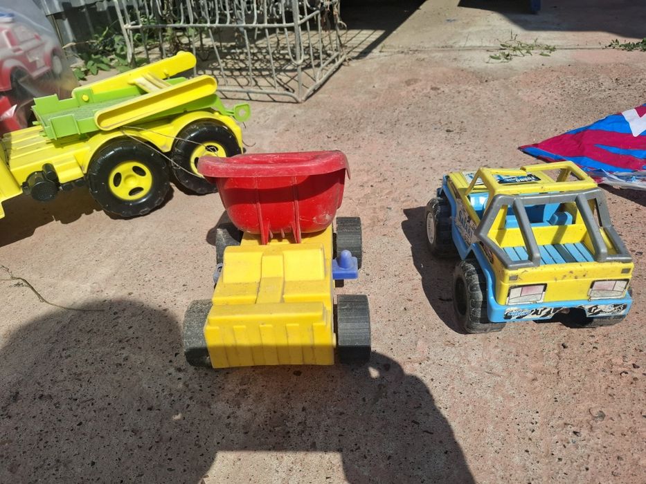 Машины Россия пластик