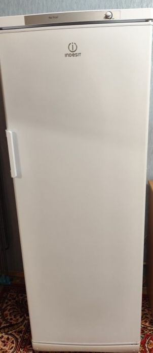 Продам морозильную камеру