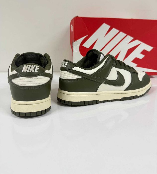 Nike Dunk Low Retro Pale Ivory