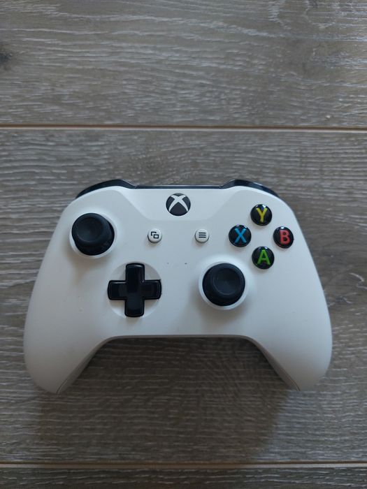 Продам джойстики Xbox