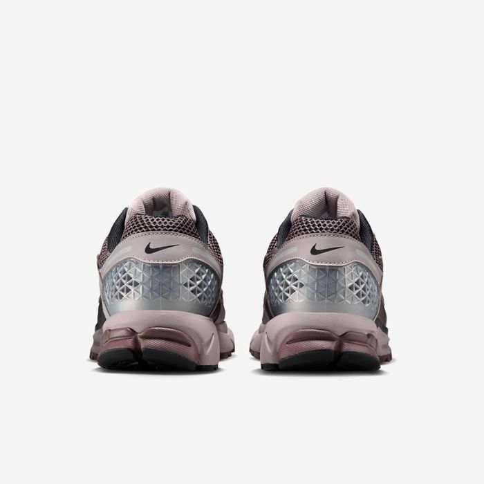 Nike Zoom Vomero 5 - 42.5 и 44 Номер Оригинални