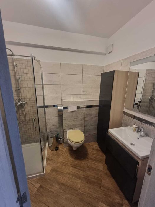 apartament de inchiriat