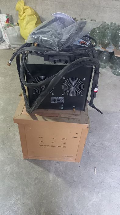 Unversal argon aparat