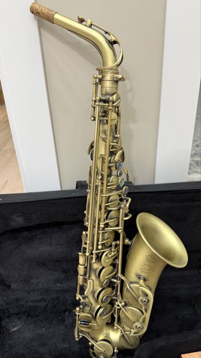 Продам саксофон альт Сельмер . Selmer