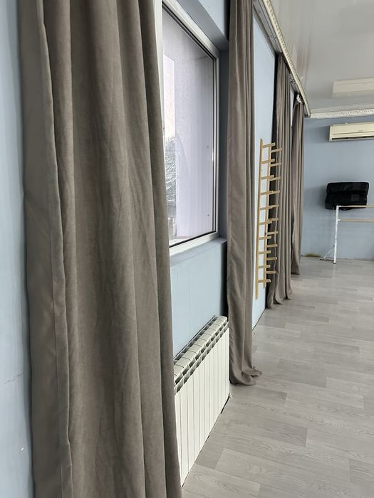 Продам шторы 2х2,70