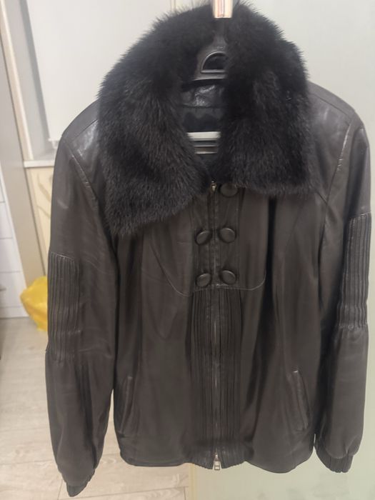 Шикарная кожаная куртка