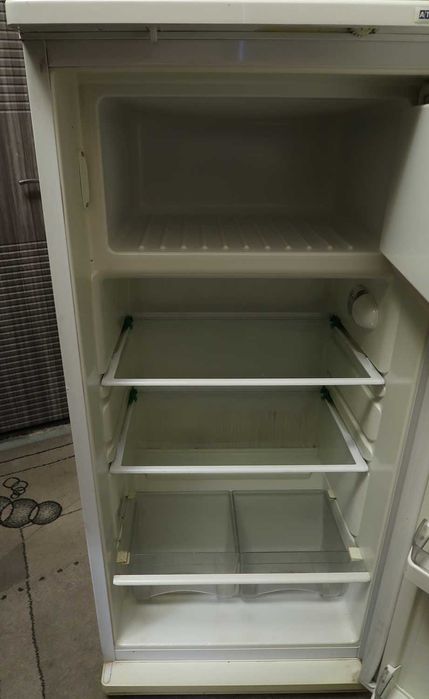 Продам холодильник АТЛАНТ в нерабочем состоянии