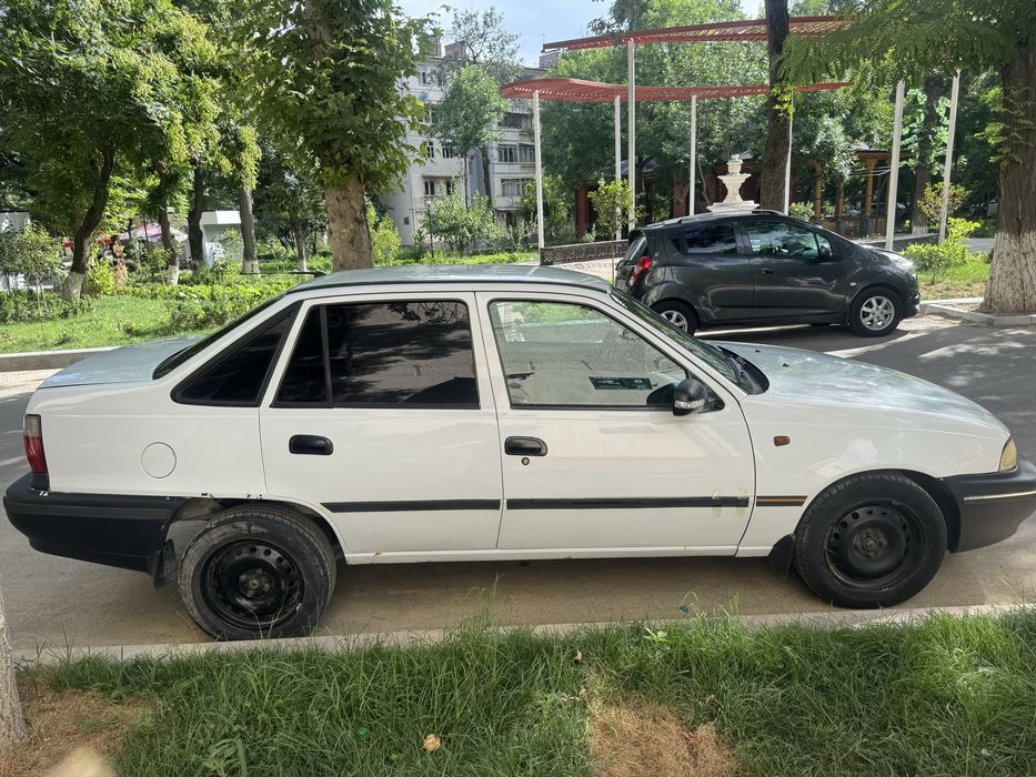 Nexia 1 sotiladi xolati ortacha gazi bor yurib turibdi
