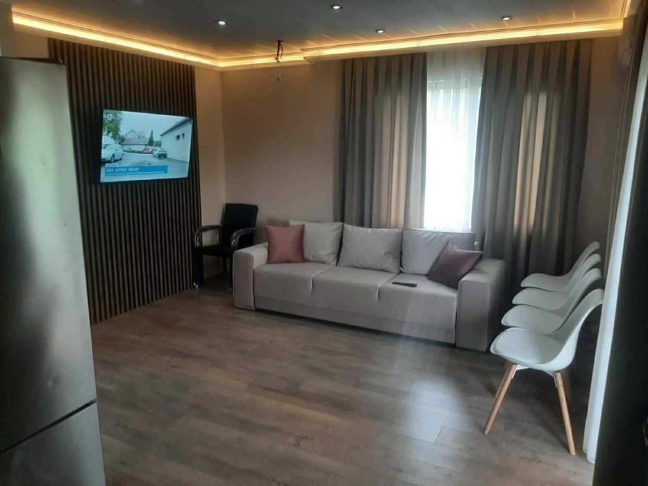 Дава се под наем Къща в с. Рогош, Област Пловдив - 180 кв.м за 818 € - Снимка #3