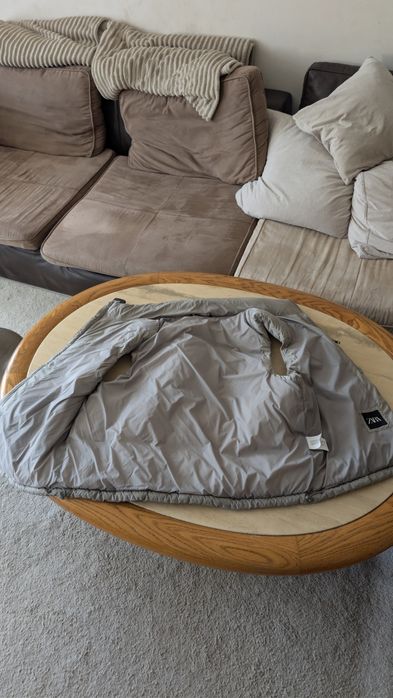 Продавам два нови елека Zara L & XL