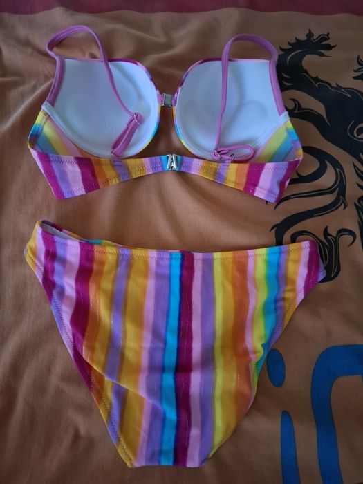 Уникален бански,чисто нов