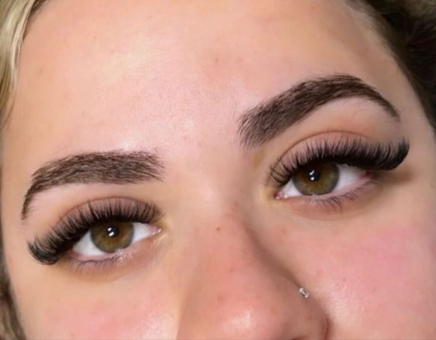 Наращивание ресниц 7000тг любой обьем