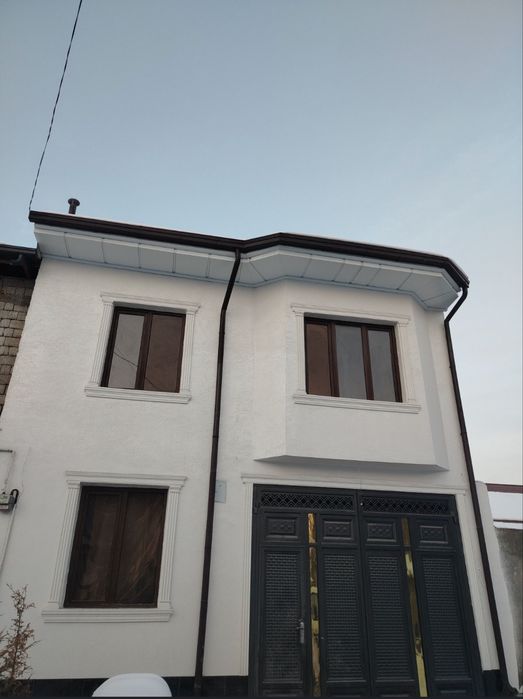 2 etajli uy sotiladi. id-080