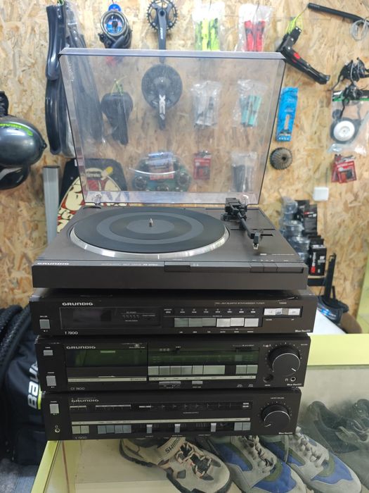 Сет Grundig - 220 евро всичко