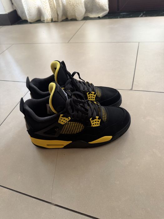 Jordan retro 4 yellow thunder marimea 41