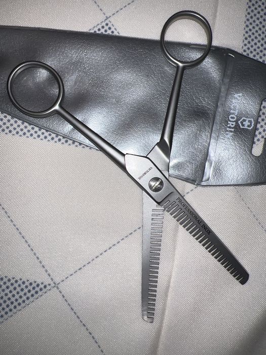 Forfecuta / Foarfeca Subtiat / Tuns Parul Victorinox 8.1004.16 inox