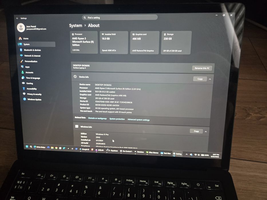 Microsoft Surface Touchscreen Laptop AMD Ryzen 5 16gb RAM SSD 256GB