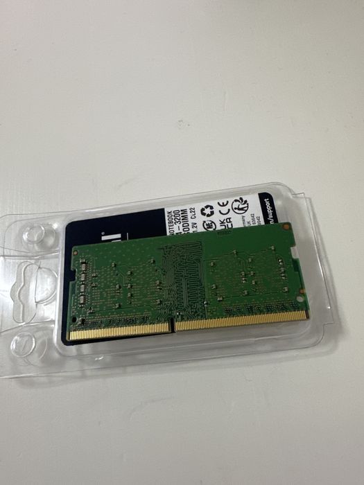 Vând memorie RAM pentru laptop – 8GB DDR4 3200MHz