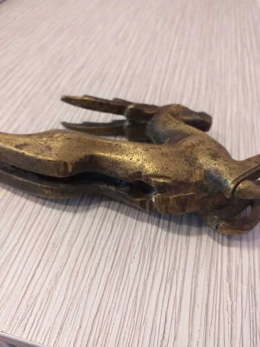 Емблема на волга еленче