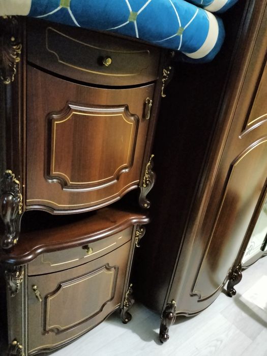 Срочно продается Спальный гарнитур Лорена