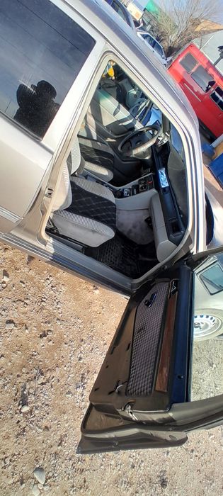 Мерседес 2.6 объем  Разбор