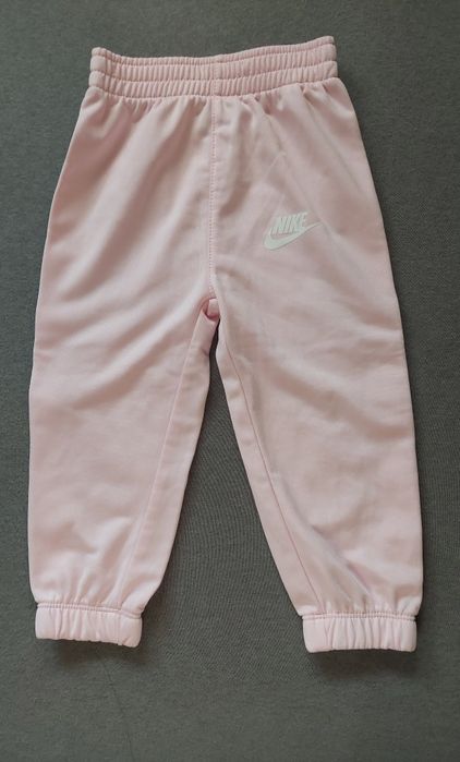 Чисто нов детски екип - Nike !