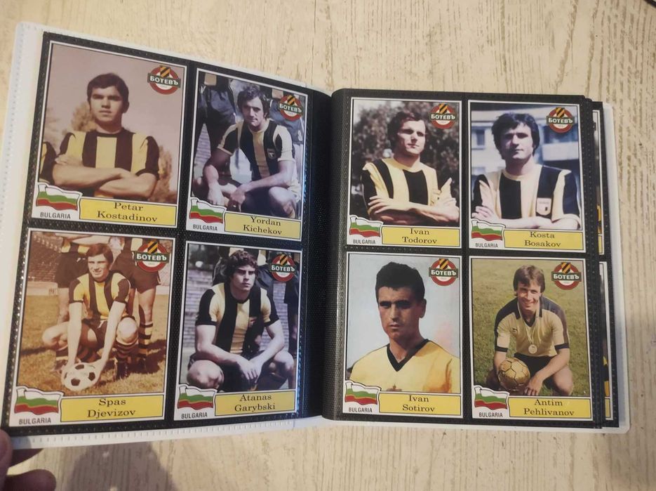 За колекционери: Албум със 160 картички на Ботев